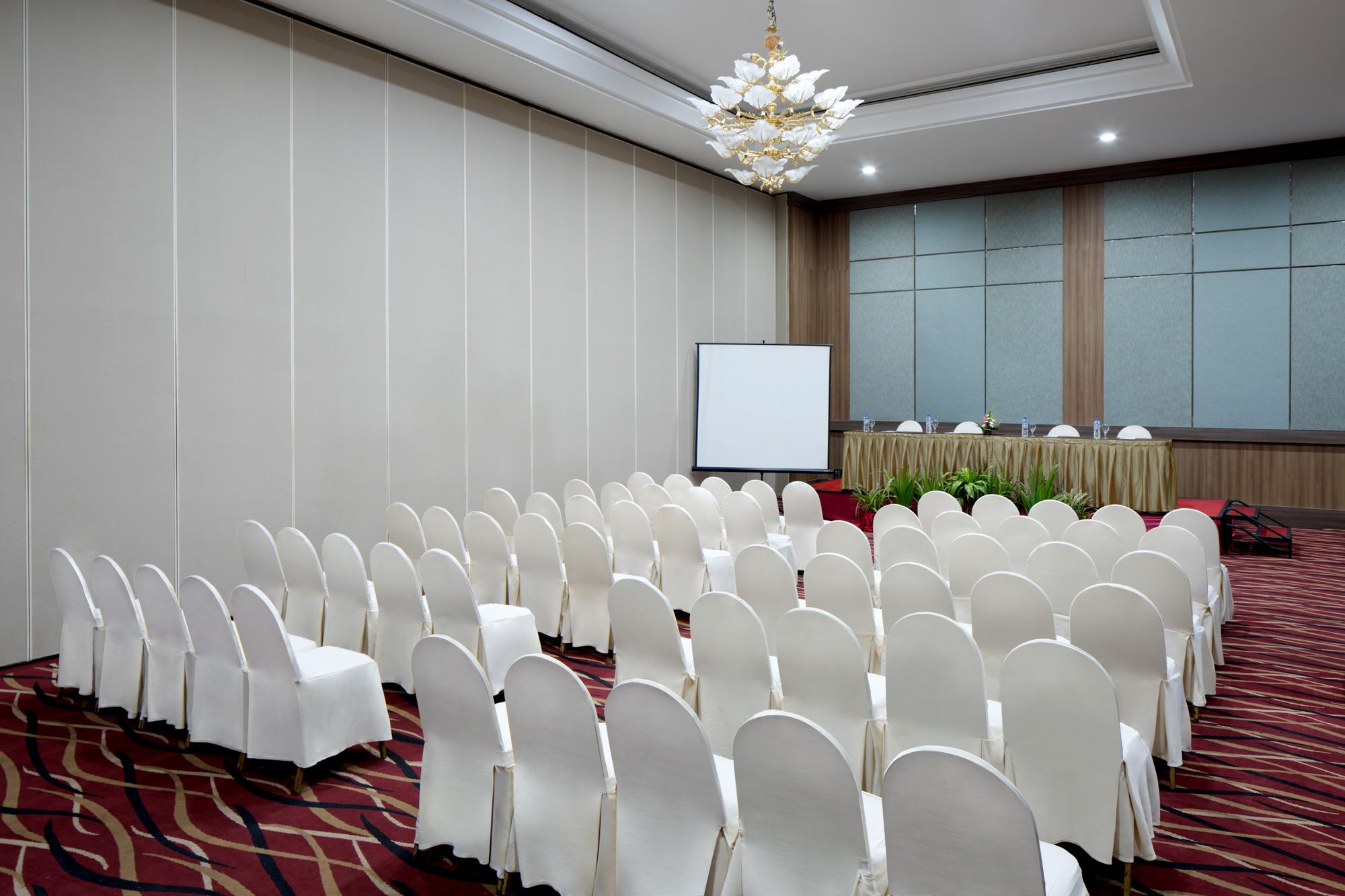 Aryaduta Manado Exterior foto